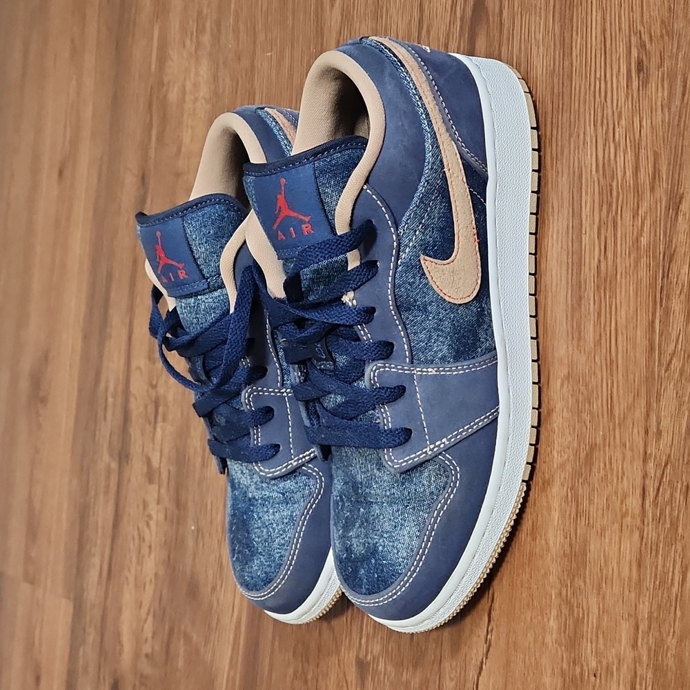 AIR JORDAN 1!